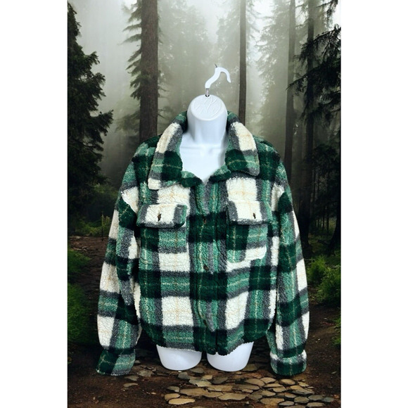 Plaid Sherpa Jacket Sz Large Thick Soft Button Front Pocket Shacket - Picture 1 of 9